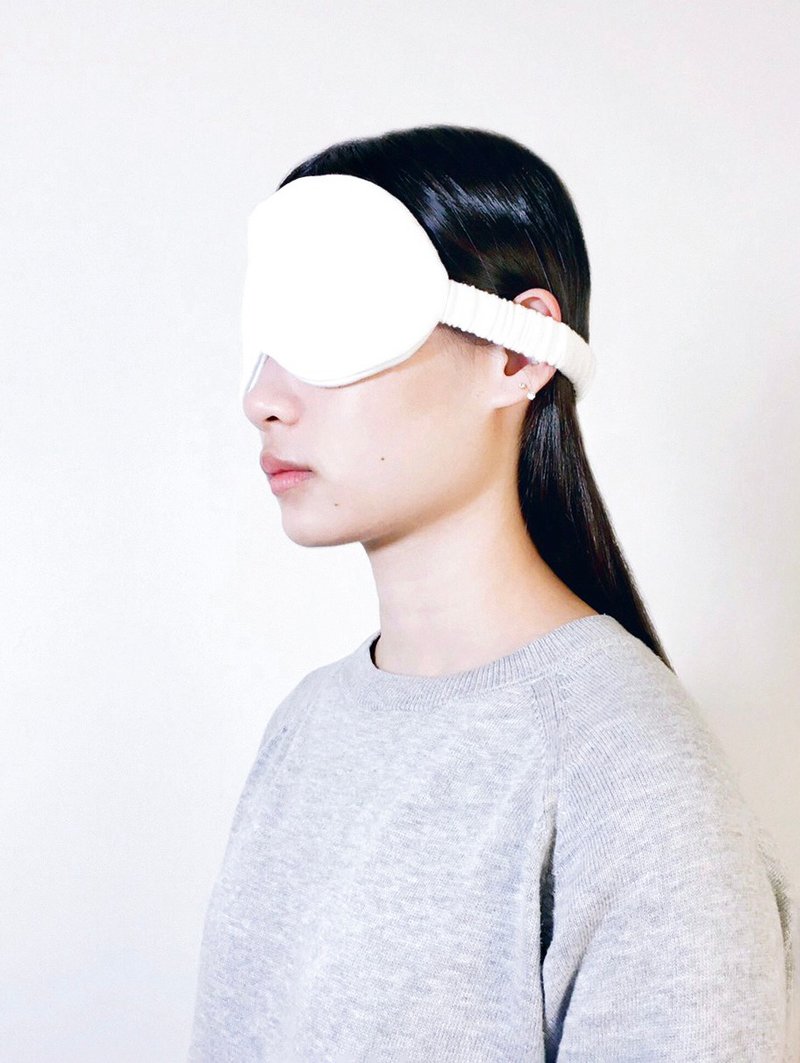 (Two Colors) Organic Cotton Relief Eye Mask White/Black - ผ้าปิดตา - ผ้าฝ้าย/ผ้าลินิน ขาว