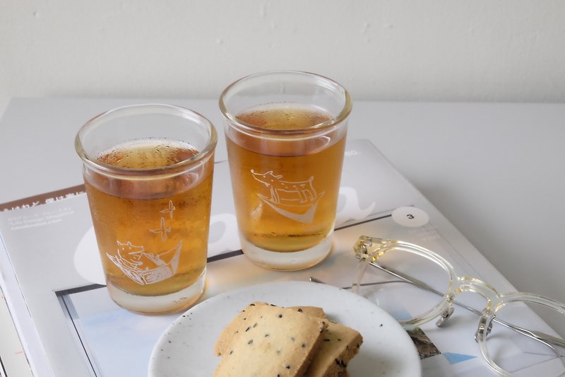 Mr. Cloudy Dream Dog Illustration Glass / Beer Mug / Tea Cup Limited Pair Cup Set - ถ้วย - แก้ว สีใส