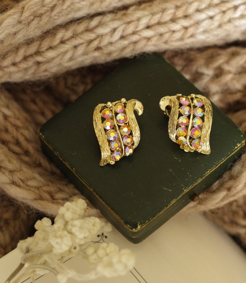 Old and good antique jewelry gold branch brushed Stone clip-on earrings C387 - ต่างหู - โลหะ สีทอง