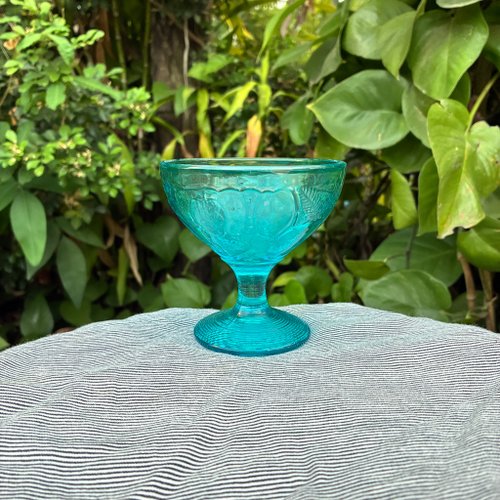goodviewvintageshop 1950年代 法國藍色壓制玻璃冰淇淋杯
