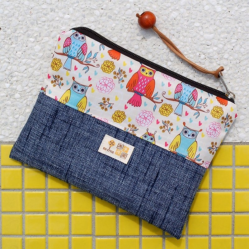 Owl large bag / waterproof umbrella cloth - Toiletry Bags & Pouches - Waterproof Material Multicolor