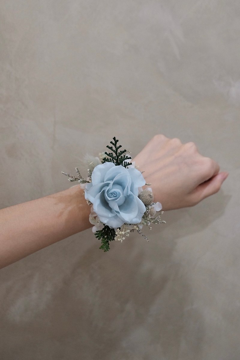 Bride/Bridesmaid Wrist Flower [Baguio] - Wedding/ Immortal Flower - เข็มกลัด/ข้อมือดอกไม้ - พืช/ดอกไม้ สีเขียว