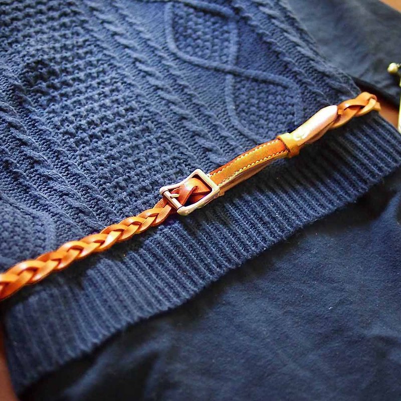 Hand-stitched Japanese vegetable-tanned cowhide hand-woven belt Made by HANDIIN - เข็มขัด - หนังแท้ 