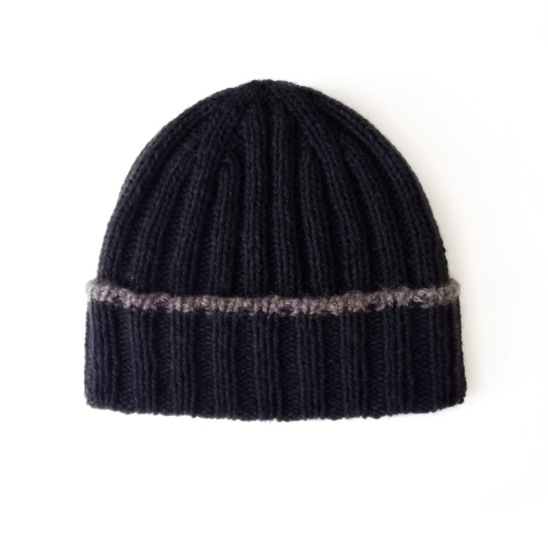 Men's Hand- Knitted Hats: Black Beanies with Stripe, Ribbed Caps, Handmade Hats. - หมวก - ขนแกะ สีดำ