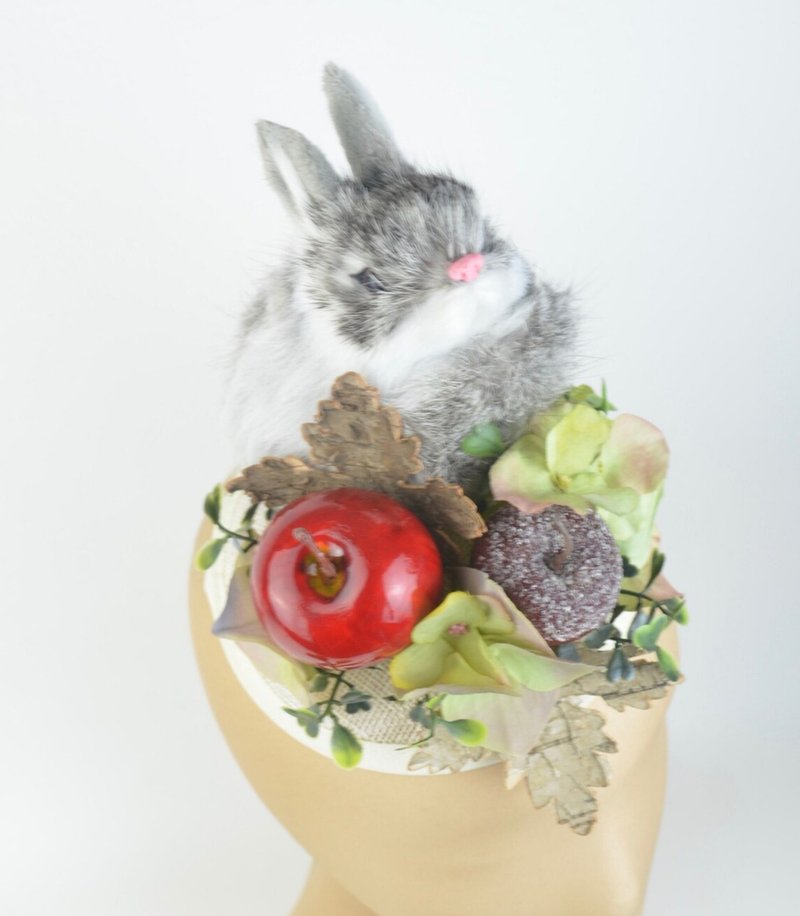 Headpiece Fascinator Cocktail Hat with Cute Furry Rabbit, Silk Flowers and Apple - 髮夾/髮圈 - 其他材質 白色