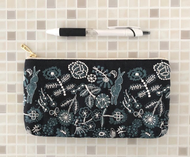 celebrate 美しい植物刺繍 横長ポーチ mina perhonen 高級生地使用