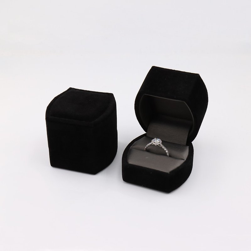 アークミシンシェイプシリーズジュエリーボックス、リングボックス、プロポーズボックス、指輪、結婚指輪 - 収納用品 - コットン・麻 