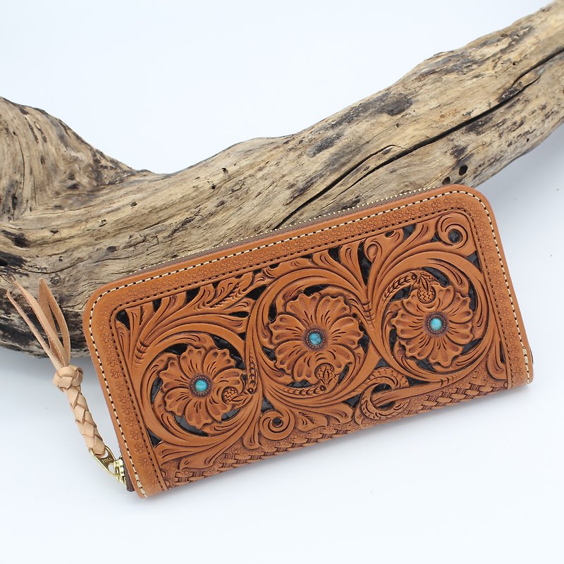 Carving Wallet NoahGrandFiligree(Tan) Made in JAPAN craft Turquoise basket - กระเป๋าสตางค์ - หนังแท้ สีกากี