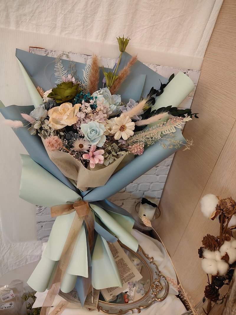 Qisi Yixiang-Flower Bouquet Gift - ช่อดอกไม้แห้ง - พืช/ดอกไม้ หลากหลายสี
