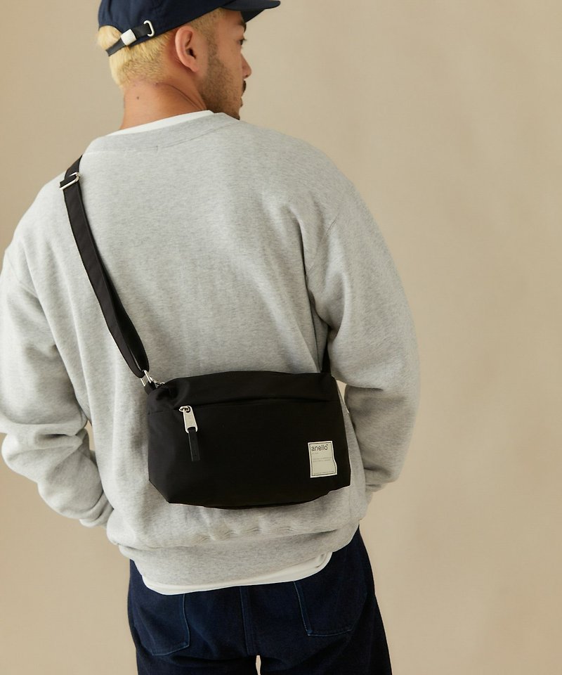 anello Circle series Water Repellent Mini Shoulder Bag ATT0701 (Black) - กระเป๋าแมสเซนเจอร์ - เส้นใยสังเคราะห์ สีดำ