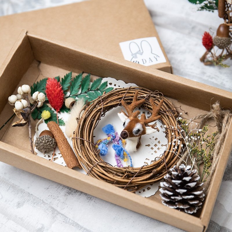Christmas DIY material kit to weave your own elk vine circle wreath pine cone Christmas gift - Plants & Floral Arrangement - Plants & Flowers Brown