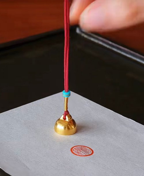 亞墨金珠寶 Yamojin Jewelry｜黃金 鑽石 純銀 珍珠 寶石 【亞墨金珠寶】小金印墜 肚臍章 鑿刻 篆刻章 黃金印章 姓名刻章