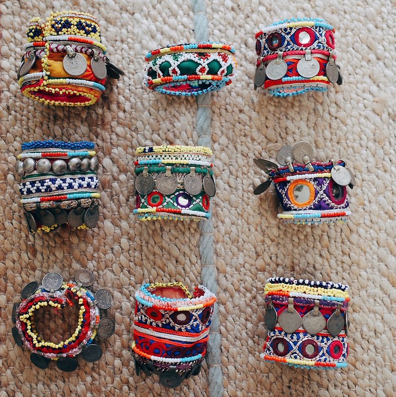 Antique Afghan antique hand-embroidered bracelet decoration - Bracelets - Thread 