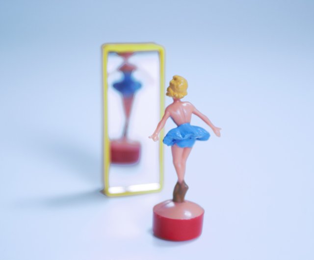 magnetic ballerina