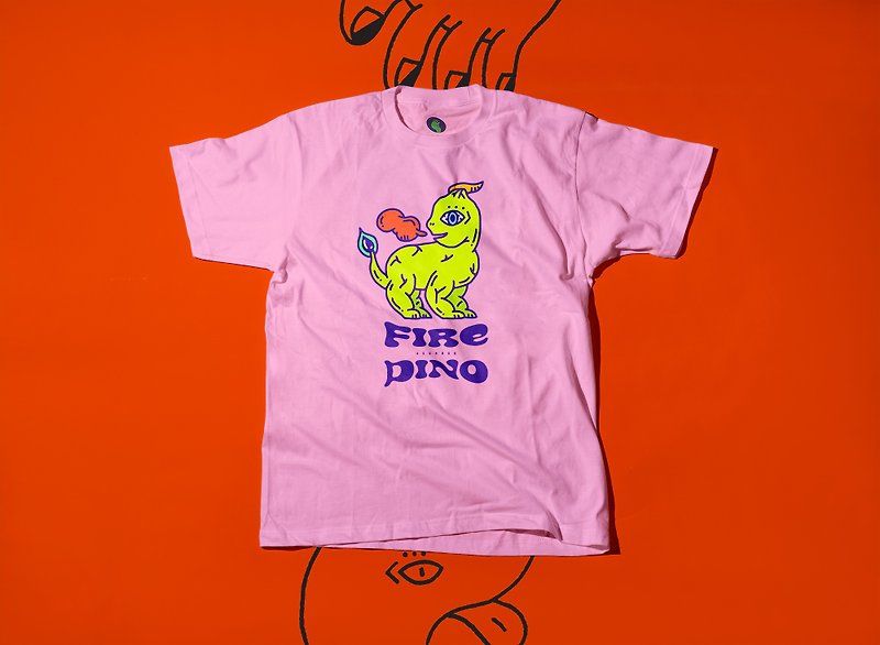 【現貨XL】A君B子ー謎樣火龍 (Fire Dino) 短袖T恤ー淺粉