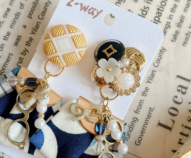 wow handmade リーディングリボン ヴィンテージボタンピアス 2way