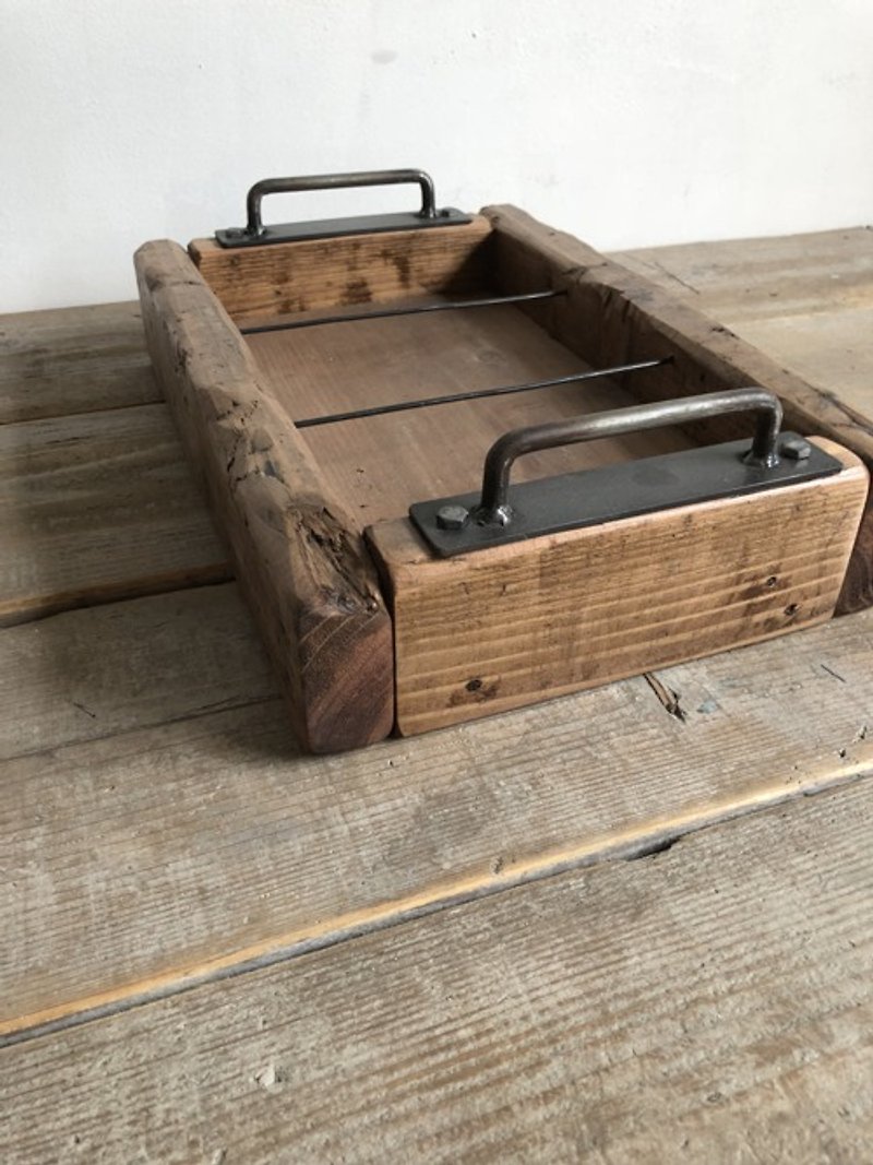 Limited quantity OWB-S old wood box iron wooden box storage vintage wood box - ของวางตกแต่ง - ไม้ 