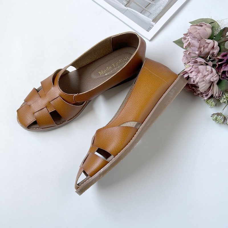 Camel Loose Fit Slimming Sandals in Natural Hand-Dyed Vegan Leather 2607 - รองเท้าแตะ - วัสดุอื่นๆ สีส้ม