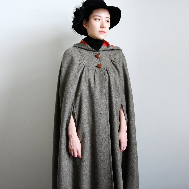 Pumpkin Vintage. Antique hooded woolen long cloak - เสื้อแจ็คเก็ต - ขนแกะ 