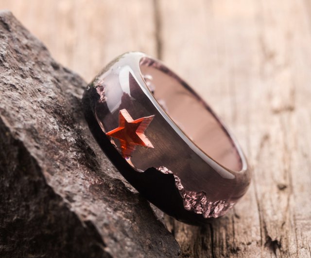 Wood ring animal jewelry Wood resin ring Red moon Wolf Engagement wooden  rings - Shop Green Wood General Rings - Pinkoi