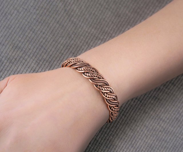 Wire wrapped copper bracelet / Unique stranded wire jewelry Wire Wrap Art -  Shop Wire Wrap Art Bracelets - Pinkoi