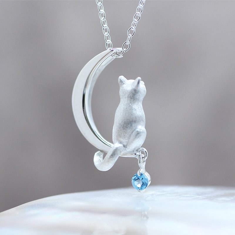 A kitten sitting on the moon (Blue Topaz) / silver pendant /Silver925 - Necklaces - Sterling Silver Silver