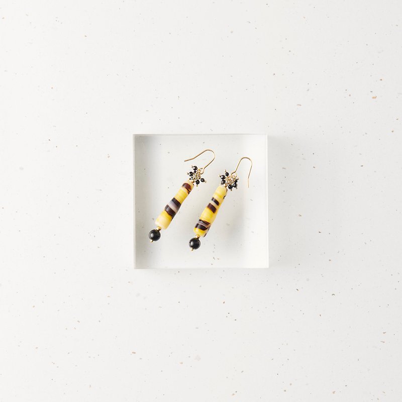 Small house with chicken feet / earrings and Clip-On - Earrings & Clip-ons - Glass Yellow