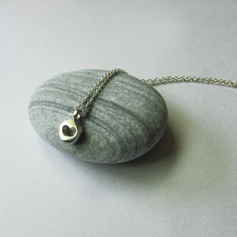 round heart necklace | mittag jewelry | handmade and made in Taiwan - Necklaces - Silver Silver