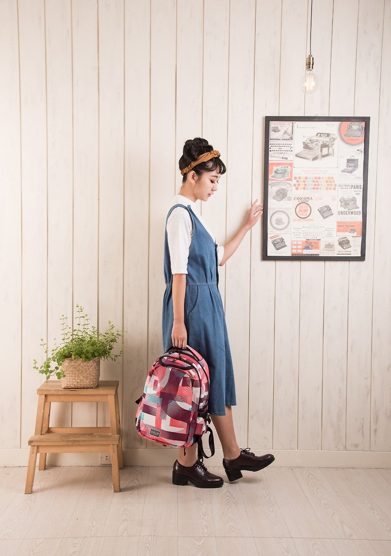 SOLIS Circus Series│13'' Ultra+ Basic Laptop Backpack│Playful White - Laptop Bags - Other Materials Multicolor