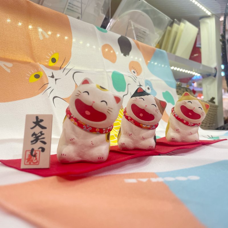 京都手作擺飾-大笑貓(坐)三款 - 擺飾/家飾品 - 其他材質 