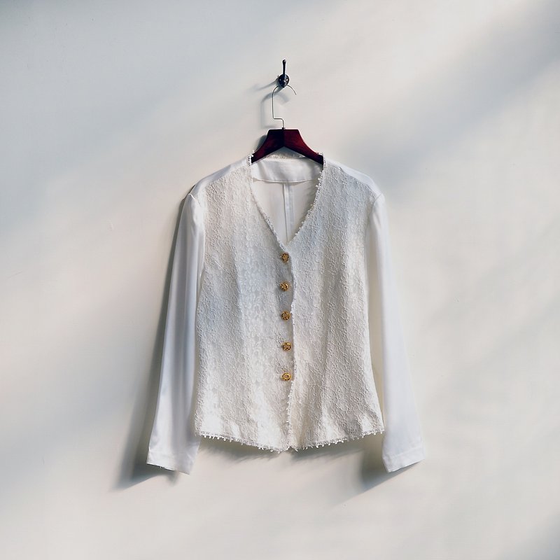 [Egg plant vintage] Lace dreamnet satin vintage shirt - Women's Shirts - Polyester White