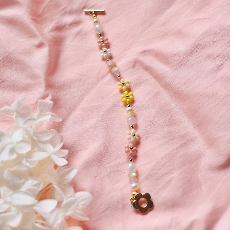Summer Dopamine Flower Beaded Bracelet - Bracelets - Plastic Pink