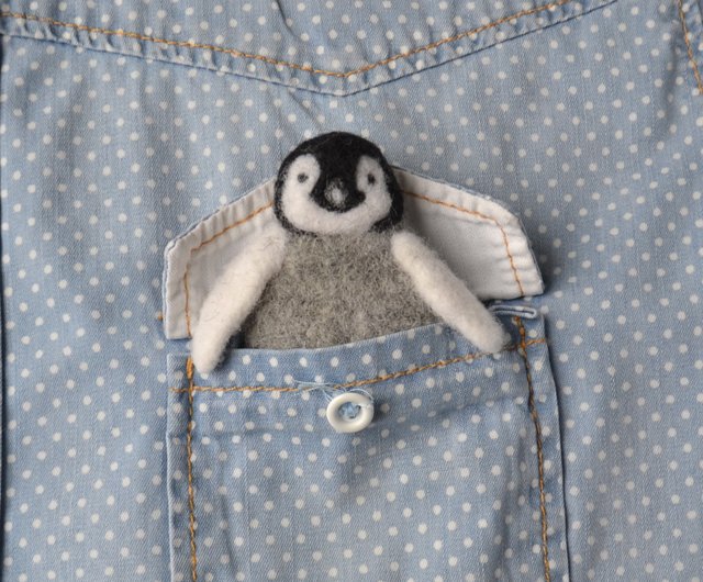 女性のための赤ちゃんペンギンのブローチかわいい皇帝ペンギンの