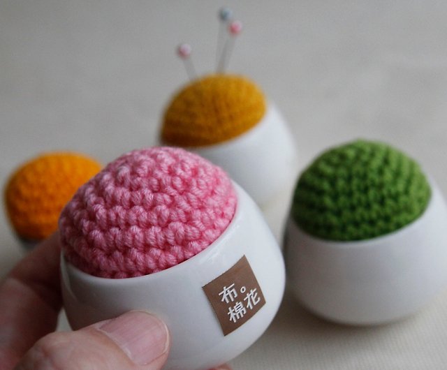 Handmade crochet pins. Ziyang - Shop WIJ Handmade Crafts & Embroidery  Brooches - Pinkoi