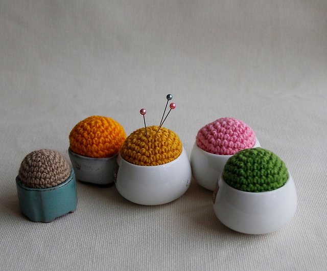 Handmade crochet pins. the Eight Immortals - Shop WIJ Handmade Crafts &  Embroidery Brooches - Pinkoi