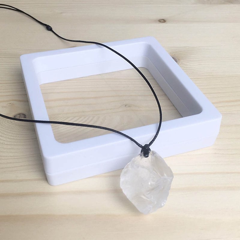 |Raw stone pendant series|White crystal (necklace x clavicle chain x leather rope x handmade) - สร้อยคอทรง Collar - เครื่องเพชรพลอย ขาว