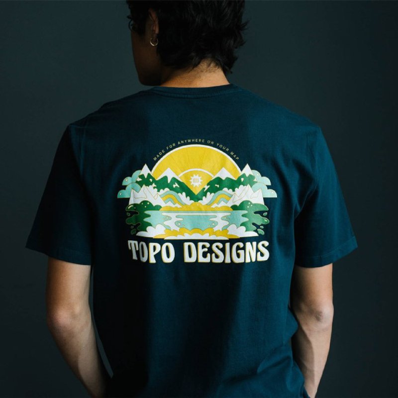 PEAKS & VALLEYS TEE 短袖T恤 - 帽T/大學T - 棉．麻 藍色
