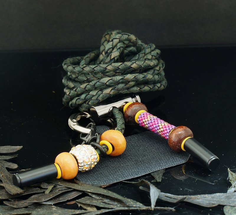手織りのブラックレザー ロープ電話ランヤード セット (既にお持ちのパンドラ ビーズに合わせることができます) - ストラップ・チェーン - 革 