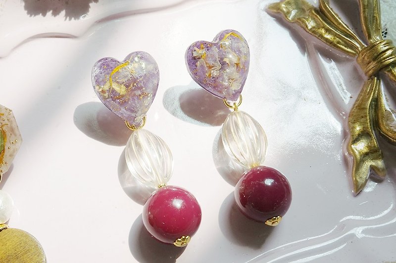 Pierce Weibo ピ ア ス - lilac heart-shaped retro earrings - ต่างหู - พืช/ดอกไม้ สีม่วง