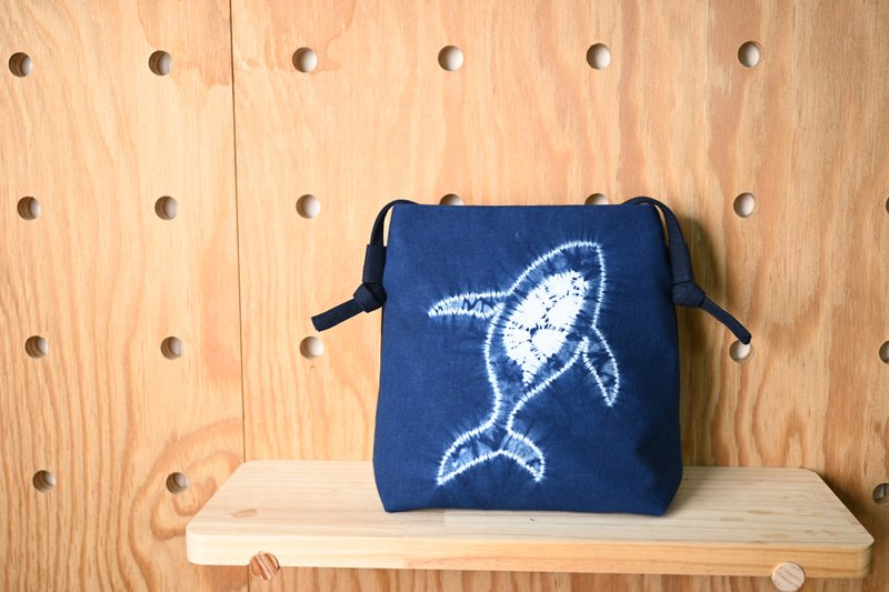 Aizen carry-on bag/cross-body bag-Whale Taiwan - Messenger Bags & Sling Bags - Cotton & Hemp Blue