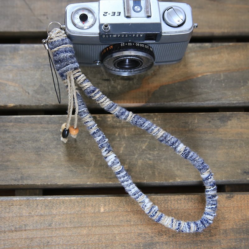 裂き布ヤーンと麻紐のハンドカメラストラップ(グレー) - 手機配件 - 棉．麻 灰色