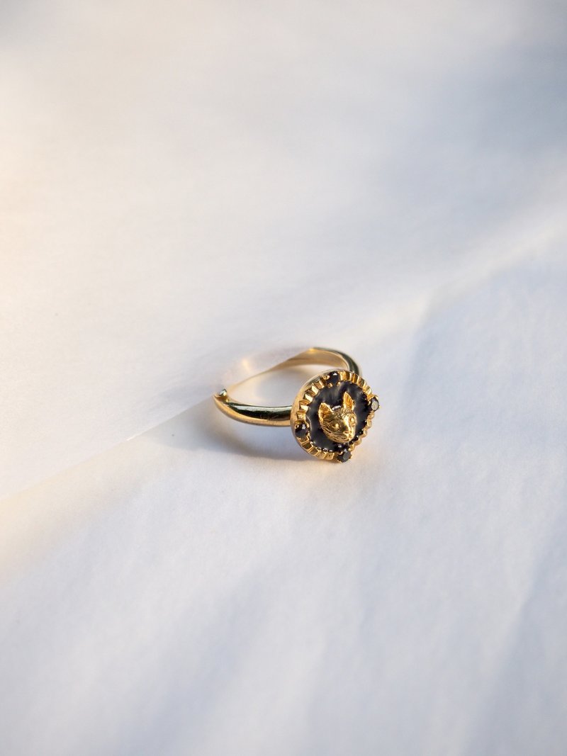 Cat Face Round Radius Ring, Sterling Silver, Cat Ring, Cat Silver Ring. - 戒指 - 其他材質 金色