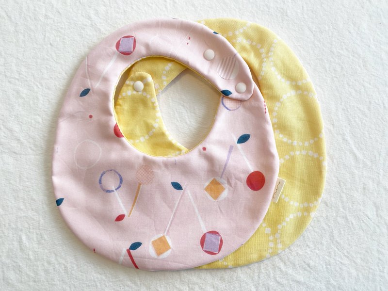 Round bib / baby bib (cherry pink) - ผ้ากันเปื้อน - ผ้าฝ้าย/ผ้าลินิน สึชมพู