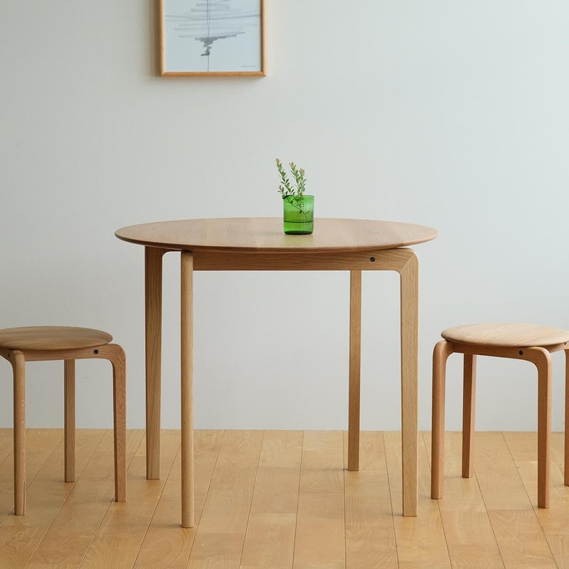 LISCIO | Circle Dining Table 直径84cm (ダイニングテーブル) - 餐桌/書桌 - 木頭 