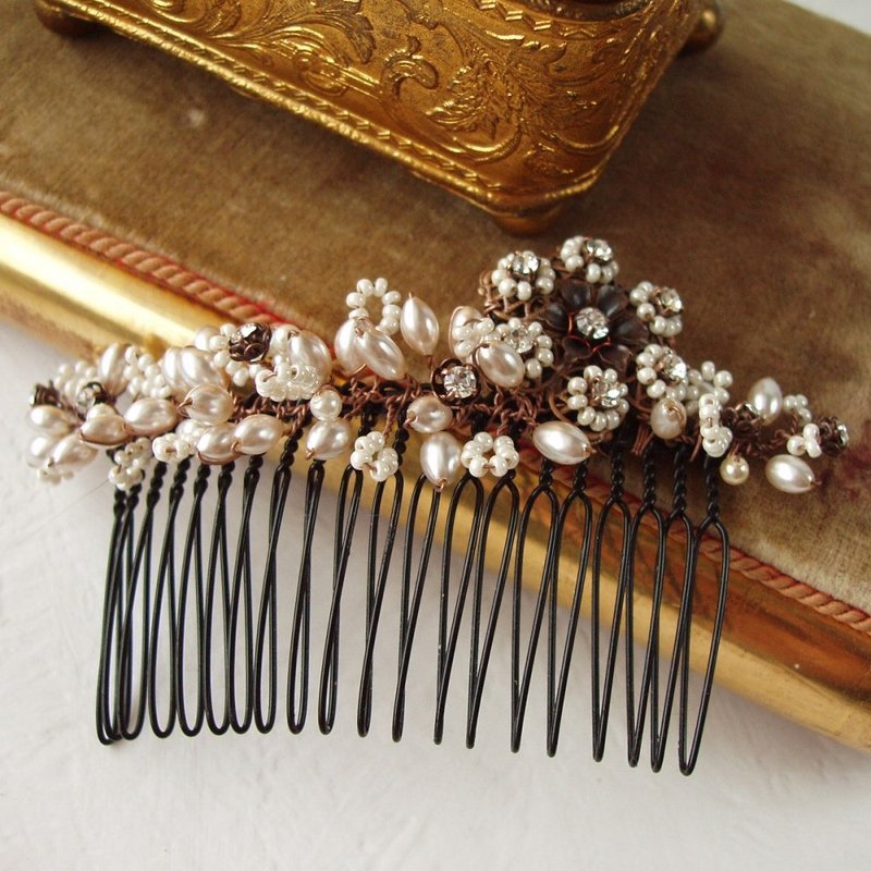 Bridal Pearl Haircomb Wide - jewelry by mdmButiik - 髮夾/髮圈 - 其他金屬 白色