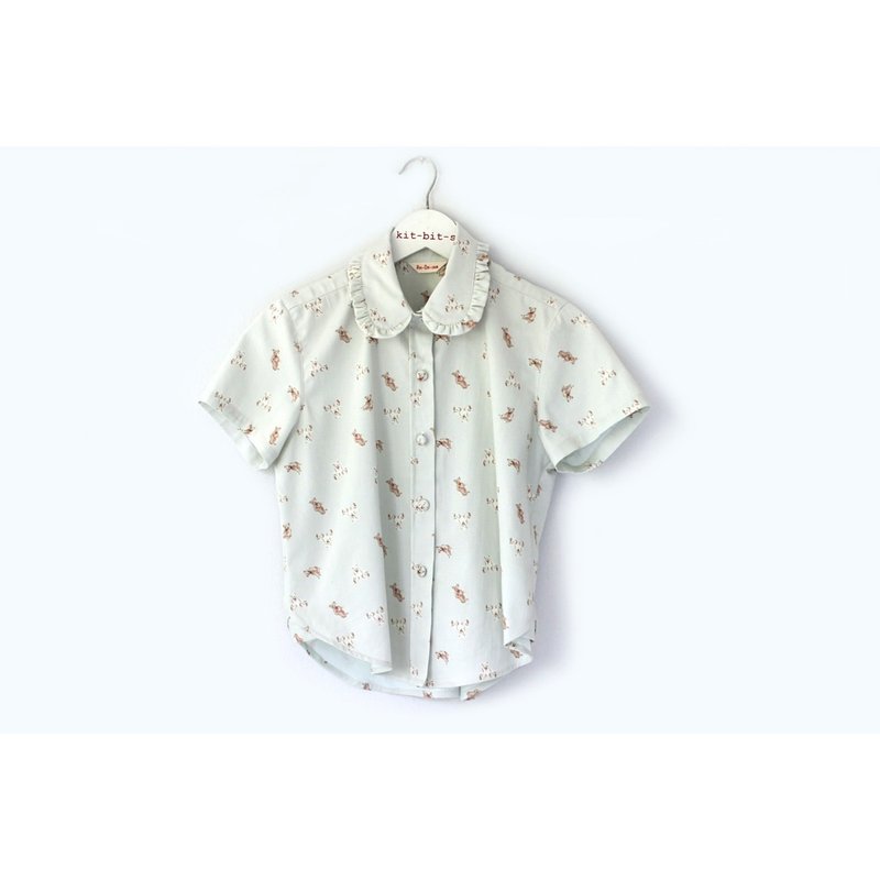 Gray teddy bear pattern ruffled lotus collar shirt - 女上衣/長袖上衣 - 棉．麻 