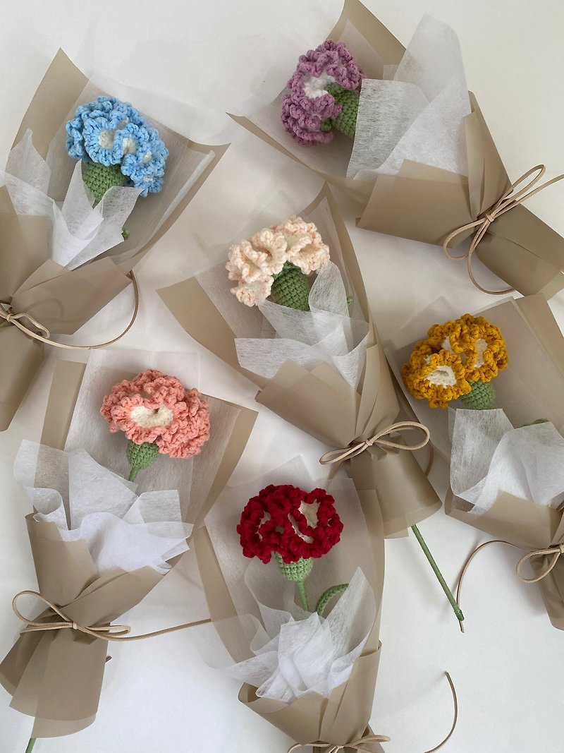 ZHII studio Handmade Carnation Bouquet Mother's Day Gift Bag Woven Bouquet - Dried Flowers & Bouquets - Cotton & Hemp Red