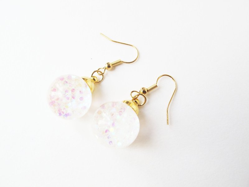 * Rosy Garden * Snow white  glitter water inside glass ball earrings - Earrings & Clip-ons - Glass White