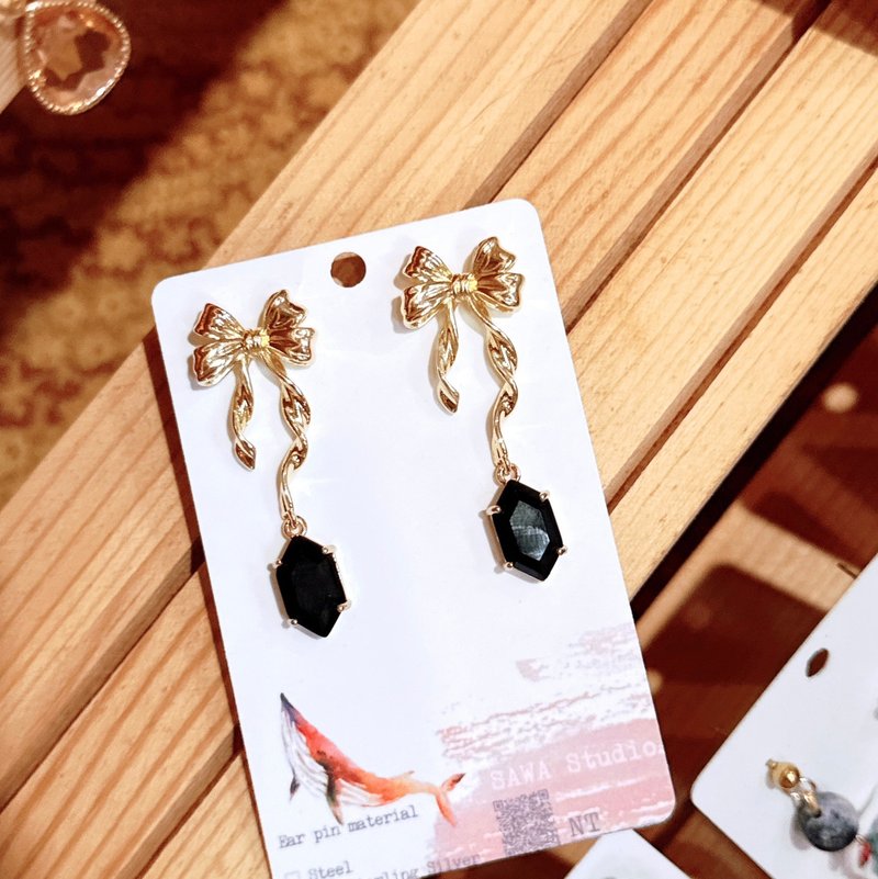 【SaWa Studio】Bowknot Gemstone Stone Earrings/ Clip-On - ต่างหู - วัสดุอื่นๆ 