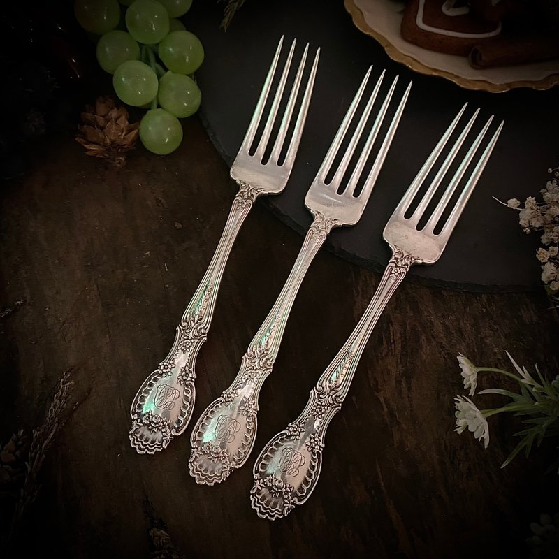頂級銀器美國Tiffany純銀1892年製Richelieu樣式百年訂製款餐叉 - 刀叉/湯匙/餐具組 - 純銀 銀色